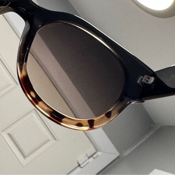 Harper + Roe big sunglasses - Picture 10 of 11